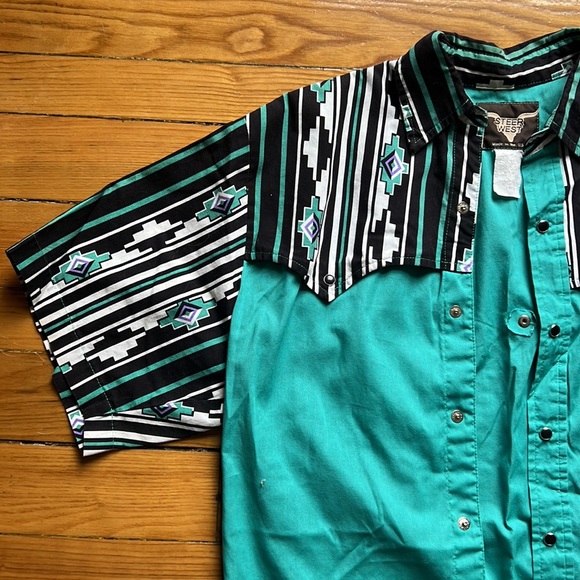 Vintage Southwestern-Style Men’s Button-Up - Picture 2 of 5